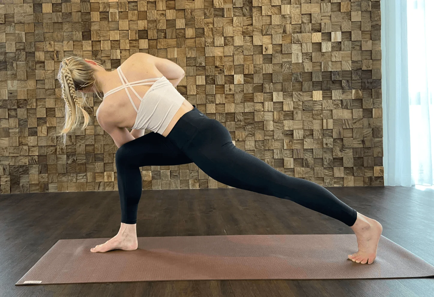 15 Powerful Yoga Poses for Flat Belly - Cushy Spa